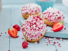 XO Eton Mess Donut | 107grm